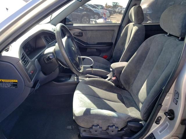 2003 Hyundai Elantra GLS