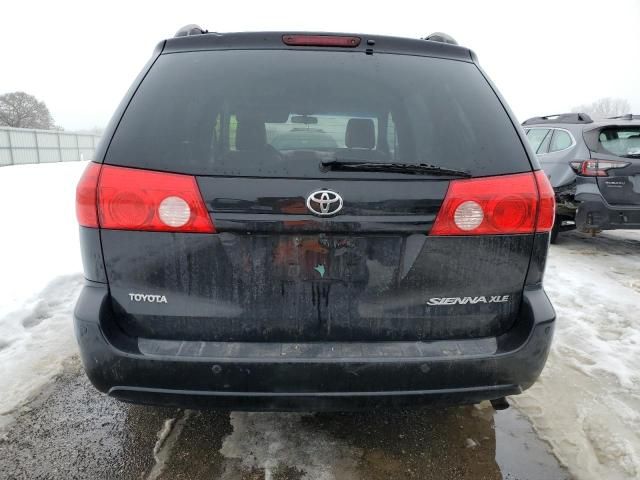 2010 Toyota Sienna XLE