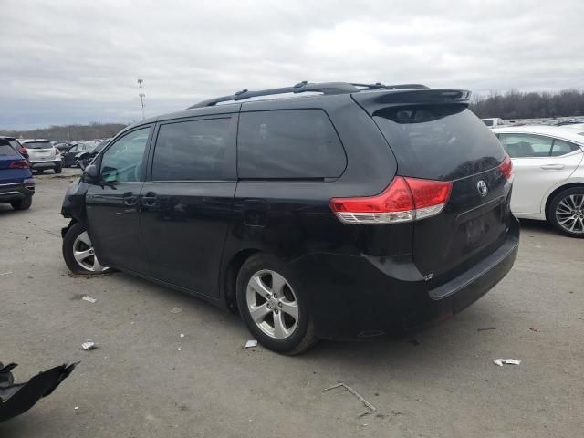 2013 Toyota Sienna LE