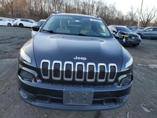 2016 Jeep Cherokee Sport