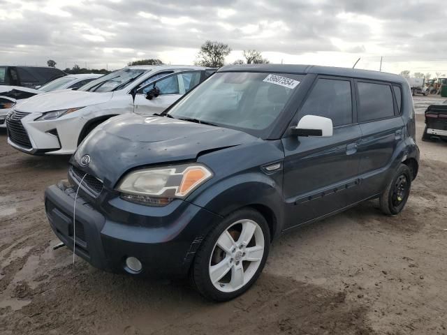 2010 KIA Soul +