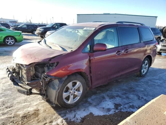 2012 Toyota Sienna LE