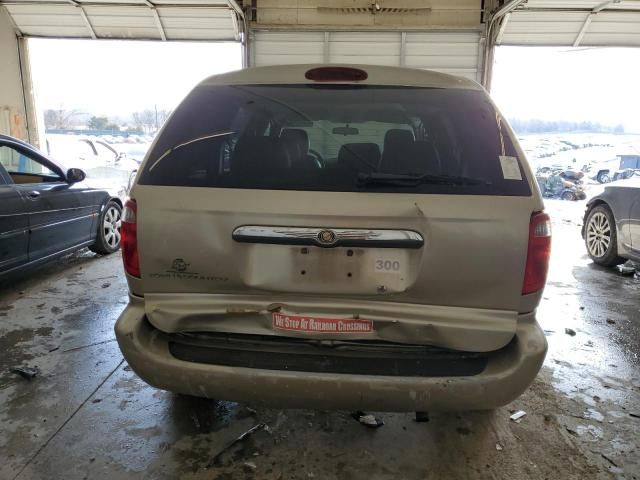 2005 Chrysler Town & Country