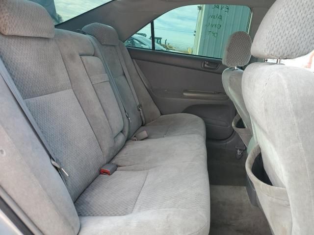 2004 Toyota Camry LE