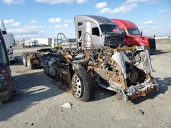 Salvage cars for sale from Copart Bakersfield, CA: 2019 Kenworth Construction T680