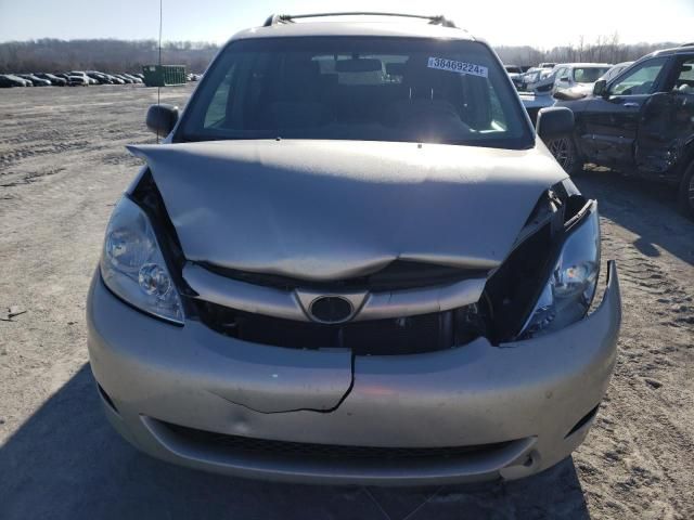 2010 Toyota Sienna CE