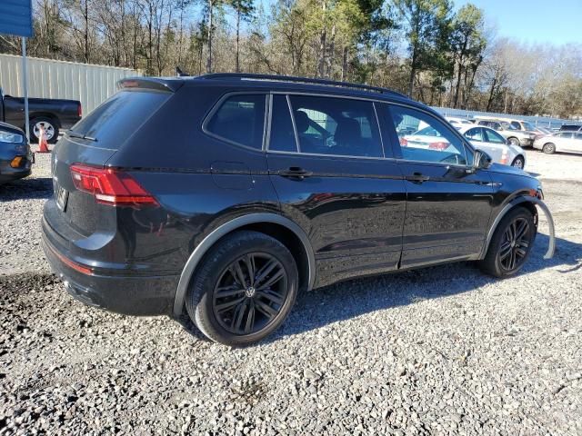 2022 Volkswagen Tiguan SE R-LINE Black