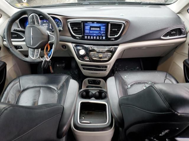 2017 Chrysler Pacifica Touring L Plus