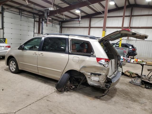 2006 Toyota Sienna CE