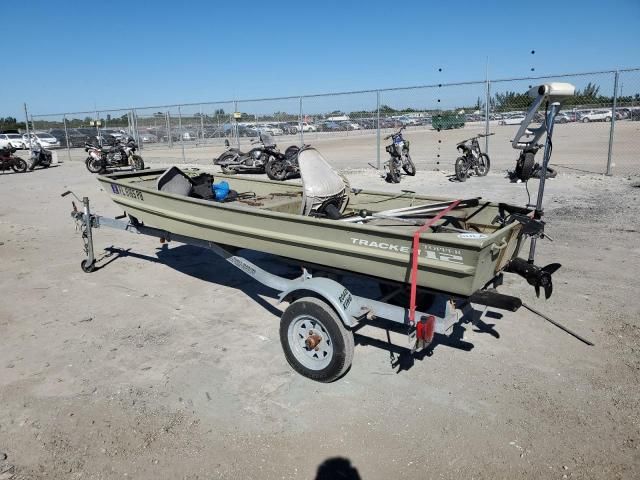 2014 Tracker Boat