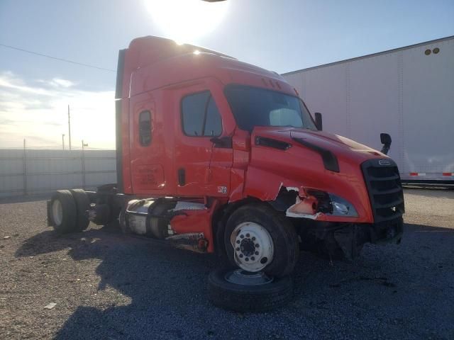 2020 Freightliner Cascadia 116