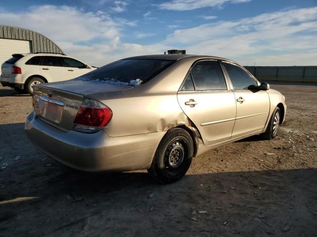 2005 Toyota Camry LE