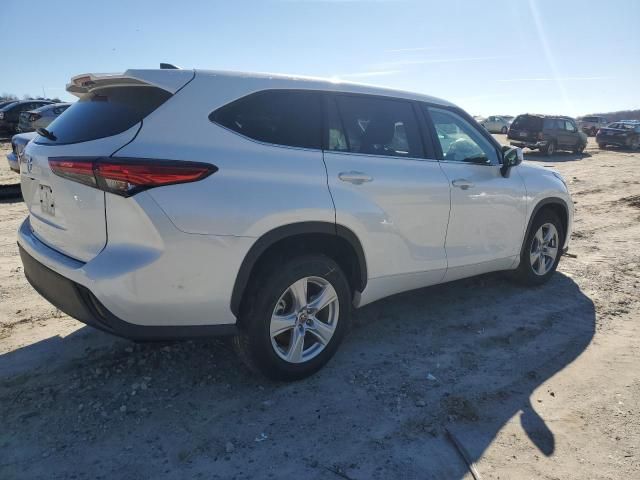 2022 Toyota Highlander L