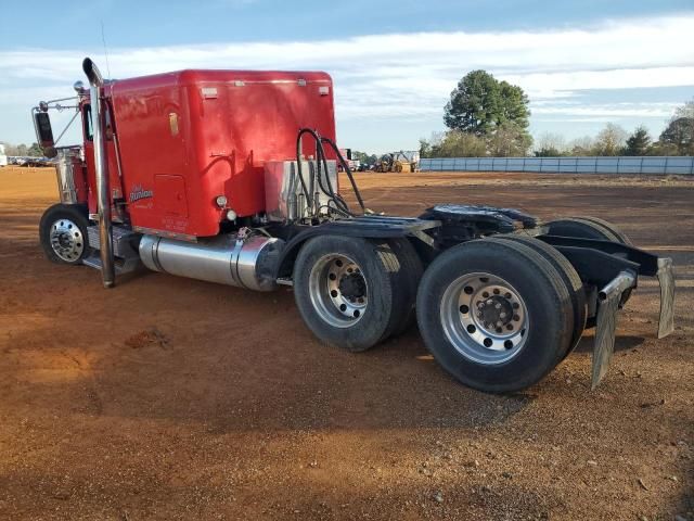 2003 Freightliner Conventional FLD132 XL Classic