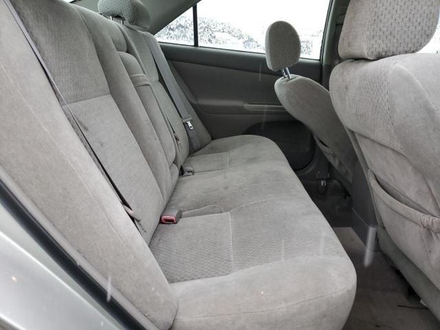 2004 Toyota Camry LE