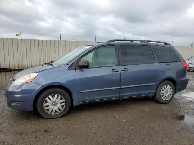 2007 Toyota Sienna CE