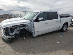 Carros salvage a la venta en subasta: 2023 Dodge 1500 Laramie