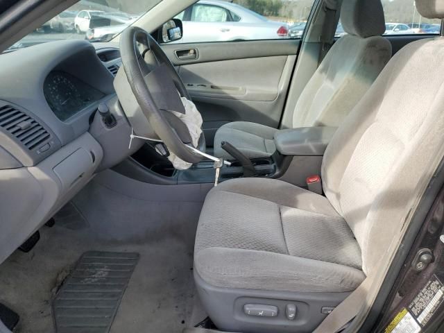 2004 Toyota Camry LE