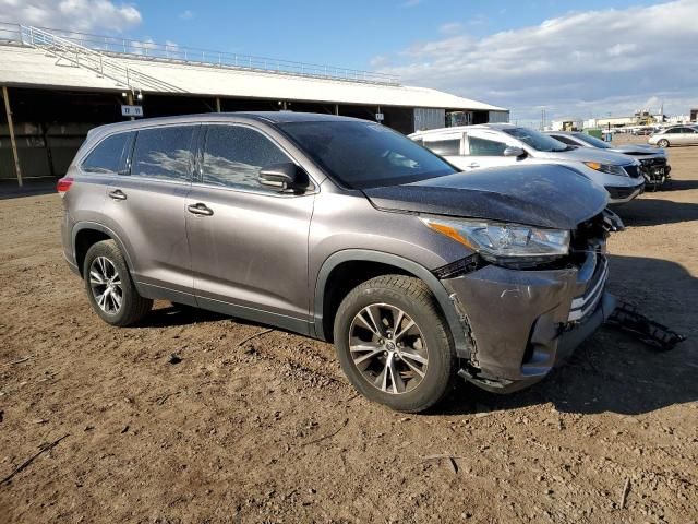 2019 Toyota Highlander LE