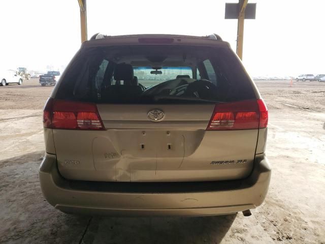 2004 Toyota Sienna XLE