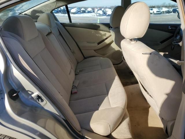 2010 Nissan Altima Base