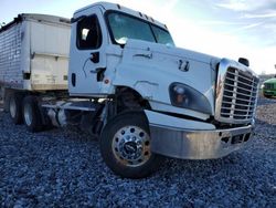 Camiones salvage a la venta en subasta: 2015 Freightliner Cascadia 125