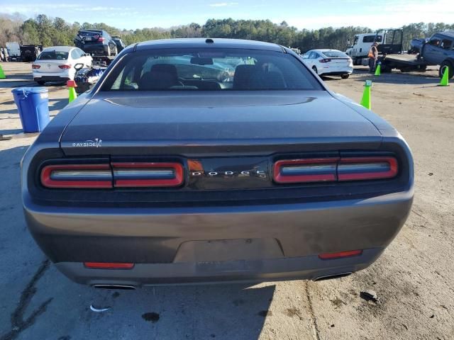 2015 Dodge Challenger SXT