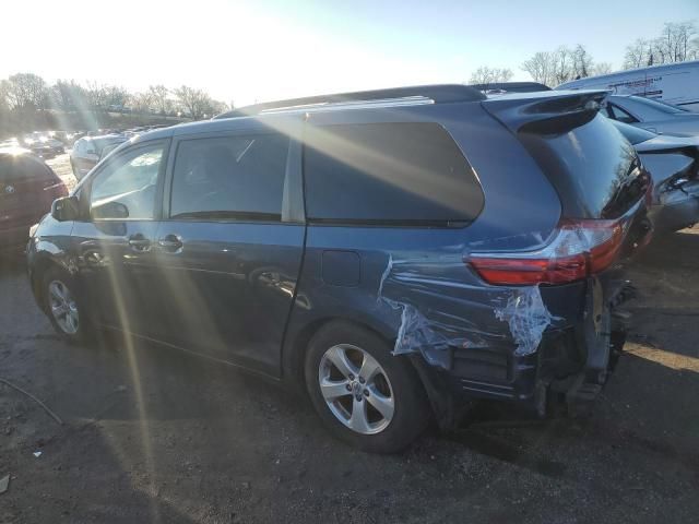 2017 Toyota Sienna LE