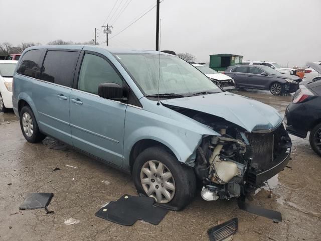 2009 Chrysler Town & Country LX