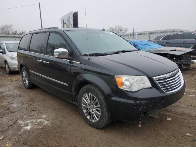 2014 Chrysler Town & Country Touring L