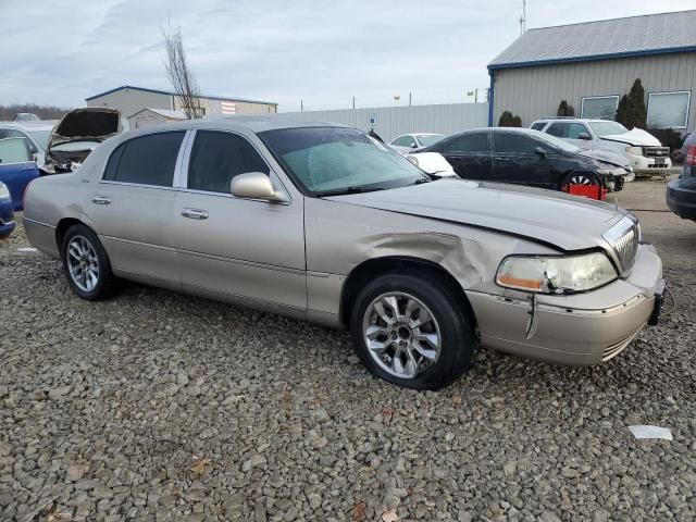 2003 Lincoln Town Car Signature