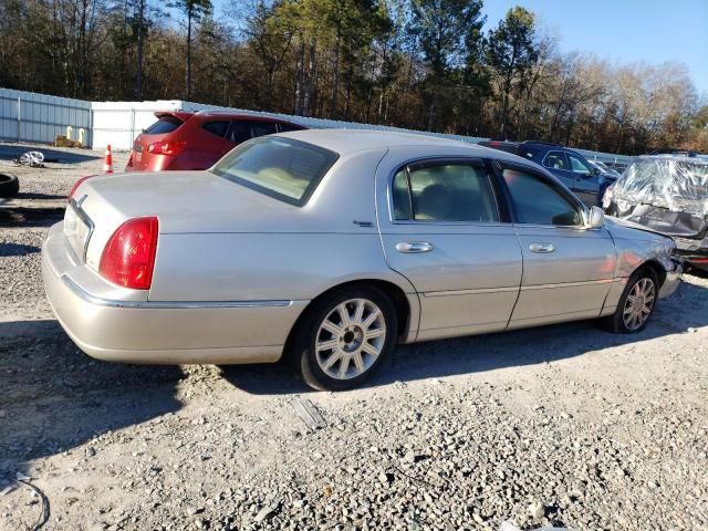 2007 Lincoln Town Car Signature Limited