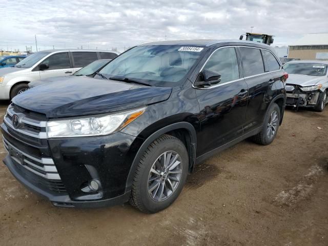 2019 Toyota Highlander SE