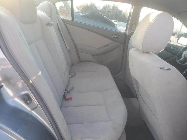 2010 Nissan Altima Base