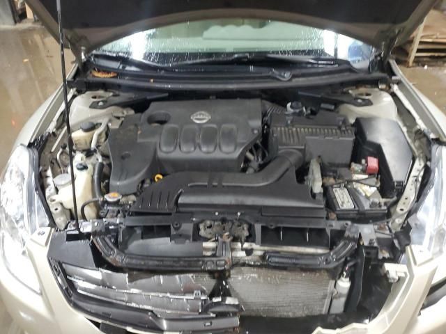 2010 Nissan Altima Base