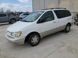 Toyota Vehiculos salvage en venta: 2000 Toyota Sienna LE