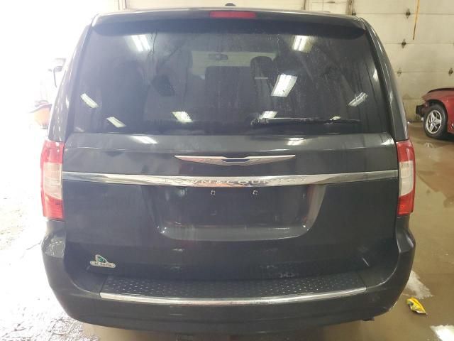 2012 Chrysler Town & Country Touring