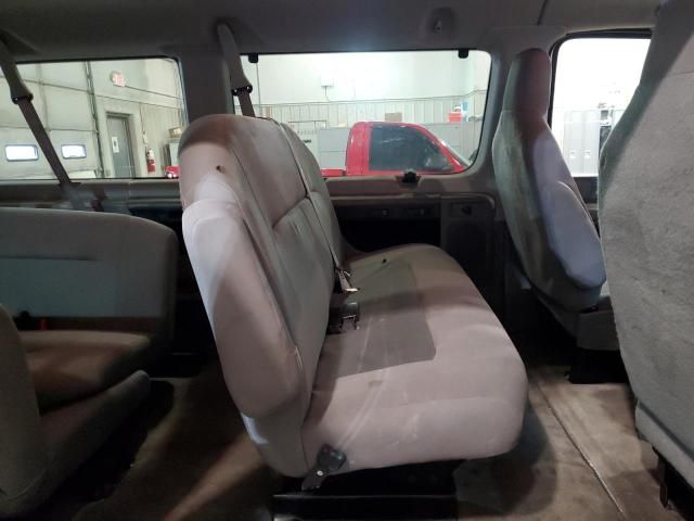 2014 Ford Econoline E350 Super Duty Wagon