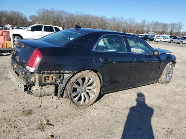 2019 Chrysler 300 Touring