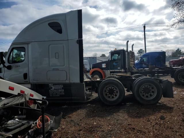 2018 Freightliner Cascadia 125