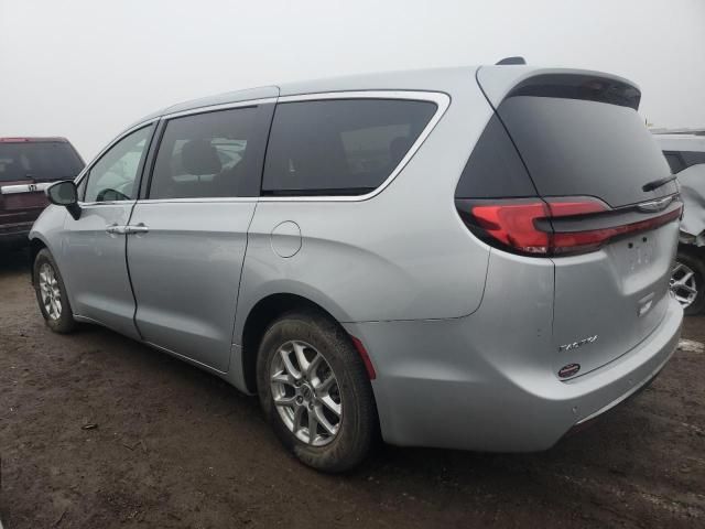 2023 Chrysler Pacifica Touring