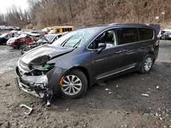 Chrysler Vehiculos salvage en venta: 2019 Chrysler Pacifica Touring L