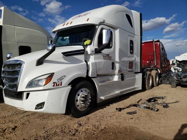 2020 Freightliner Cascadia 126