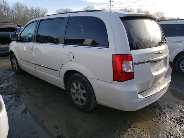 2013 Chrysler Town & Country Touring