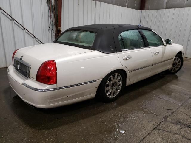 2007 Lincoln Town Car Signature Limited