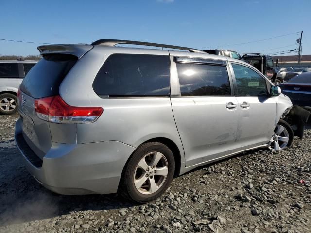 2011 Toyota Sienna LE