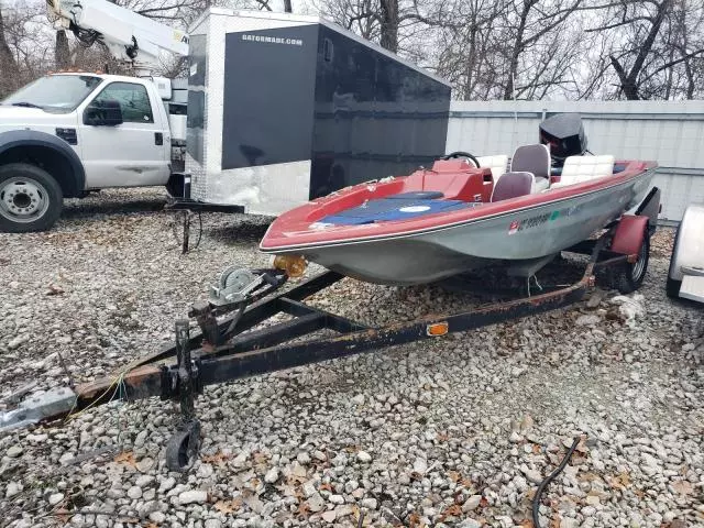 1981 Venture Boat