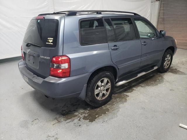 2004 Toyota Highlander Base