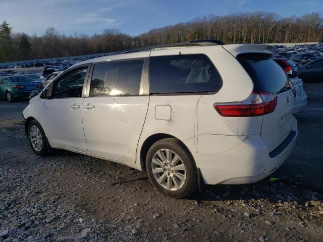 2015 Toyota Sienna LE