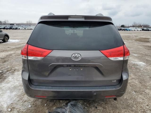 2014 Toyota Sienna LE